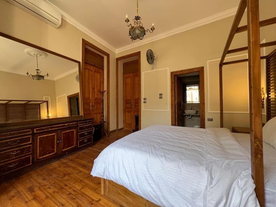 Authentic 3Br Apartment In Downtown, Cairo Ngoại thất bức ảnh